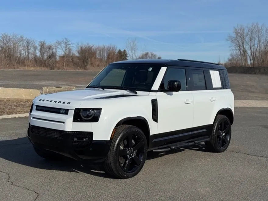 2025 Land Rover Defender 110 X-Dynamic SE photo 1