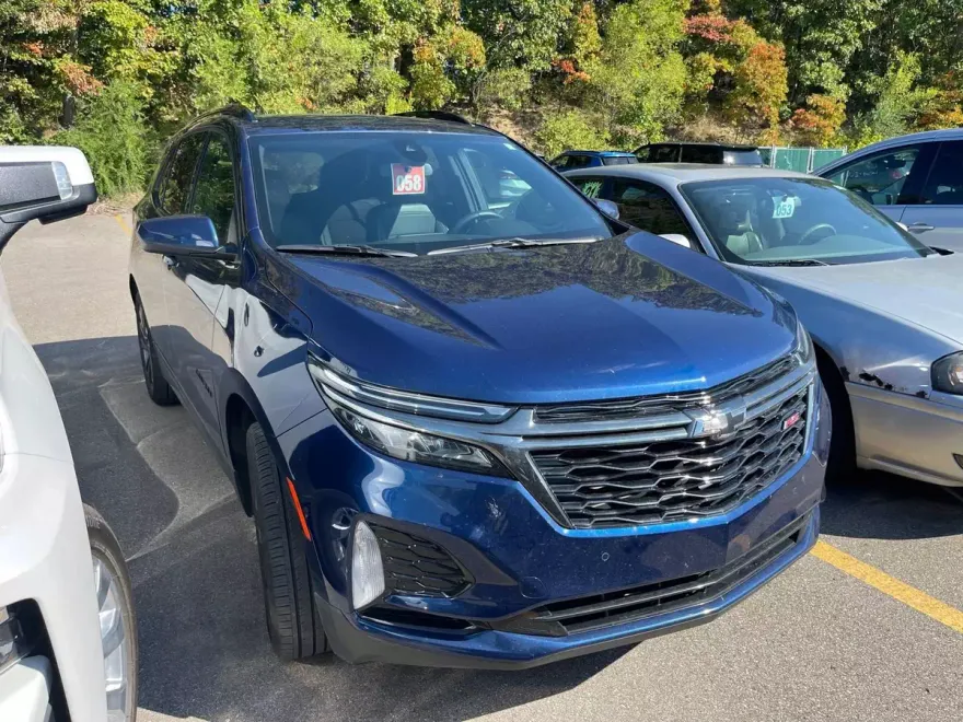 2023 Chevrolet Equinox RS photo 1