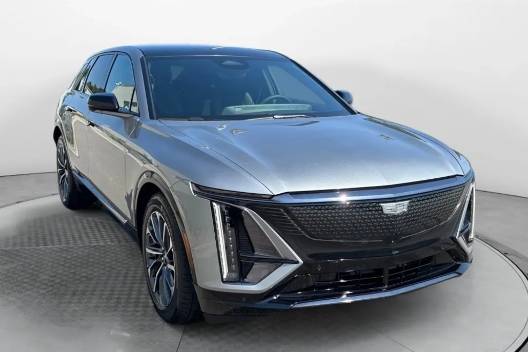 2026 Cadillac Lyriq Sport photo 1