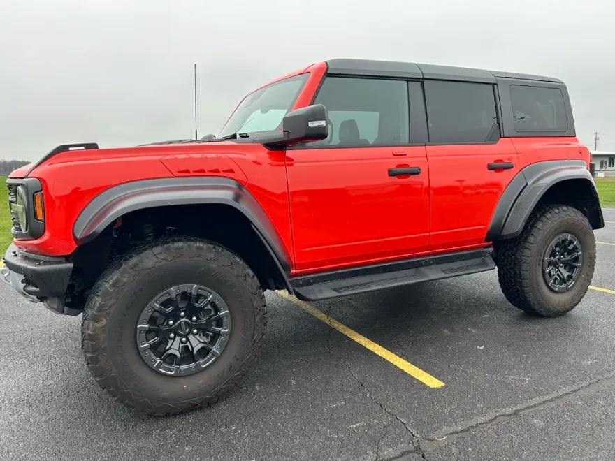 2023 Ford Bronco Raptor photo 1