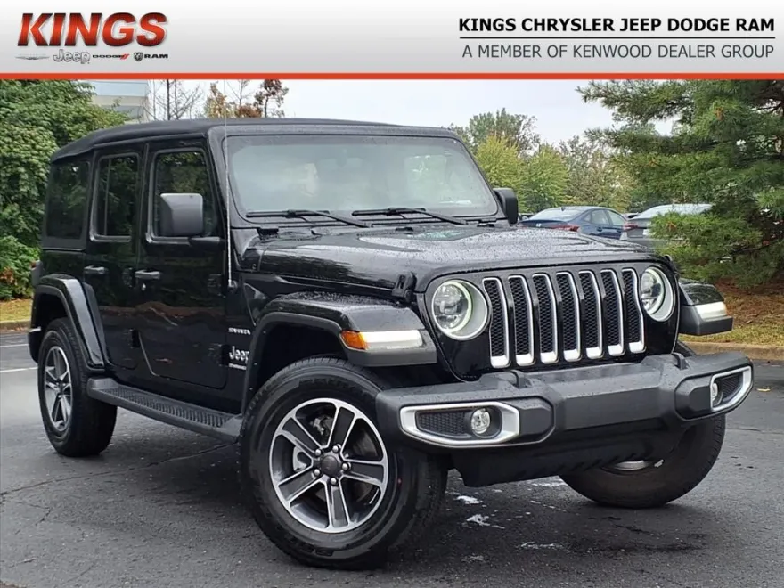 2023 Jeep Wrangler Sahara photo 1