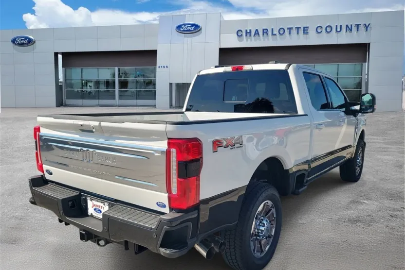 2025 Ford F-250 King Ranch photo 1