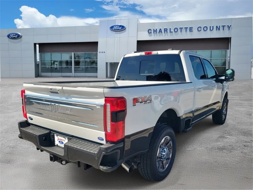2025 Ford F-250 King Ranch photo 1