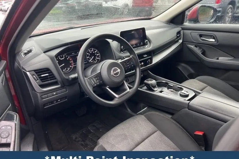 2024 Nissan Rogue SV photo 1
