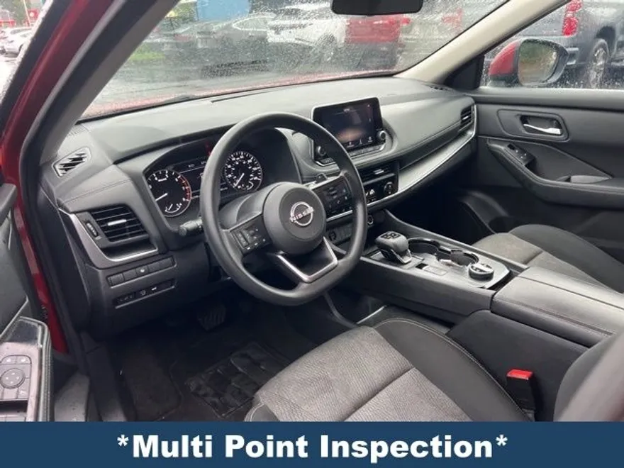 2024 Nissan Rogue SV photo 1