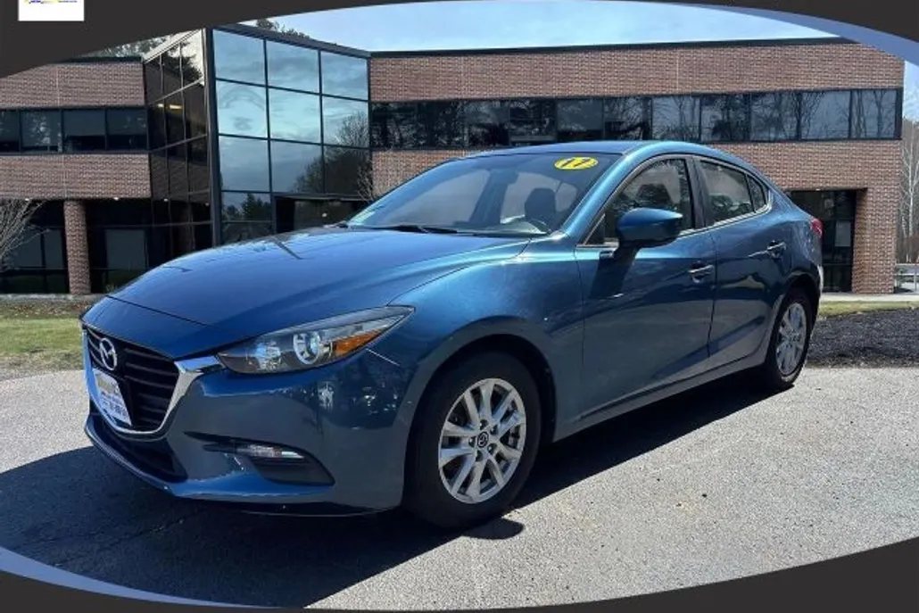 2017 Mazda Mazda3 Sport Hatchback photo 1