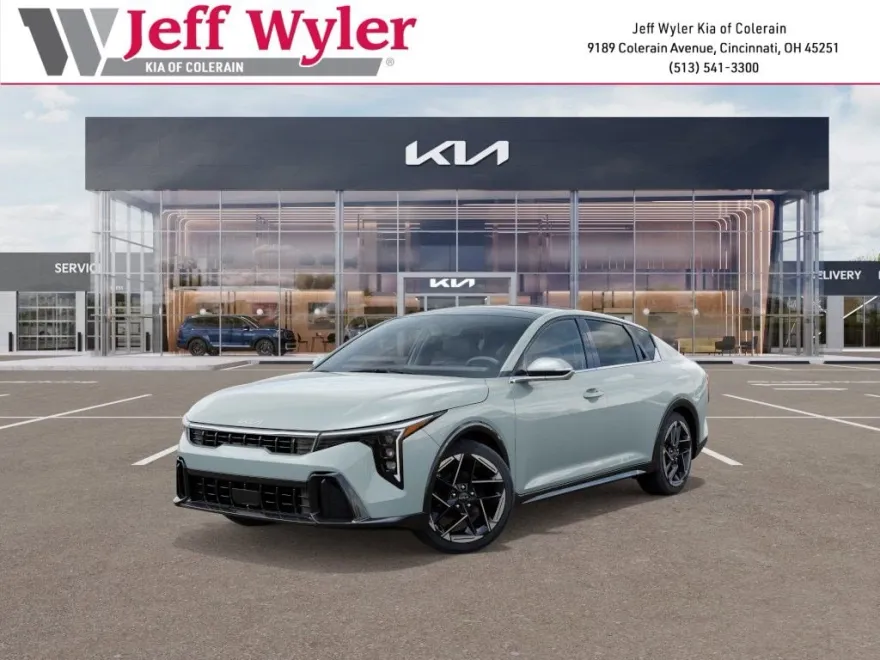 2025 Kia K4 GT-Line photo 1