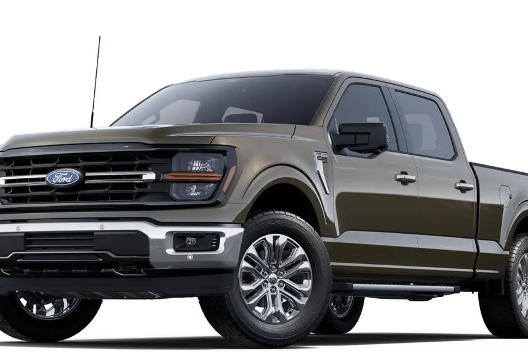 2025 Ford F-150 XLT photo 1