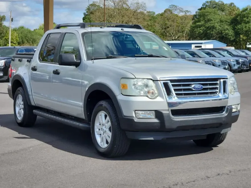 2009 Ford Explorer Sport Trac XLT photo 1