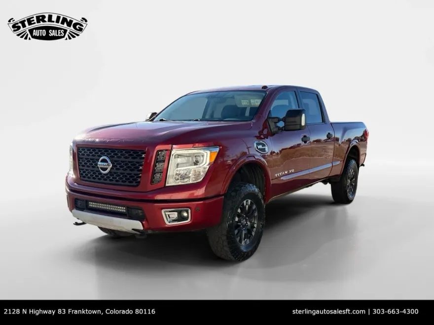 2017 Nissan Titan PRO-4X photo 1