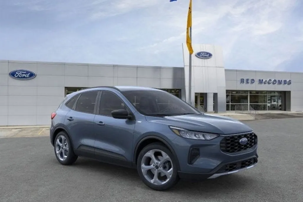 2025 Ford Escape ST-Line photo 1