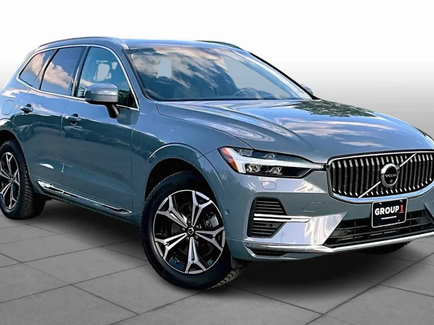 2022 Volvo XC60 Recharge Hybrid Inscription Expression photo 1