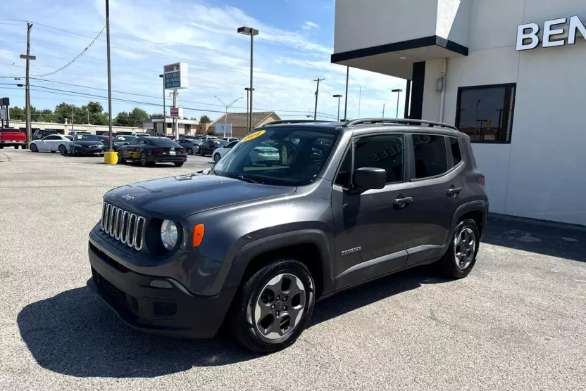 2018 Jeep Renegade Latitude photo 1