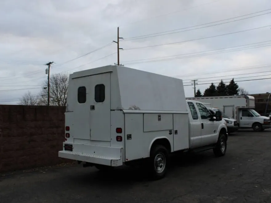 2015 Ford F-350 XL photo 1