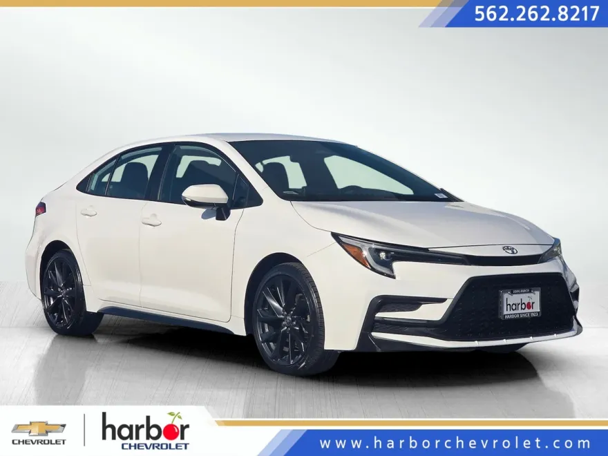 2024 Toyota Corolla SE photo 1