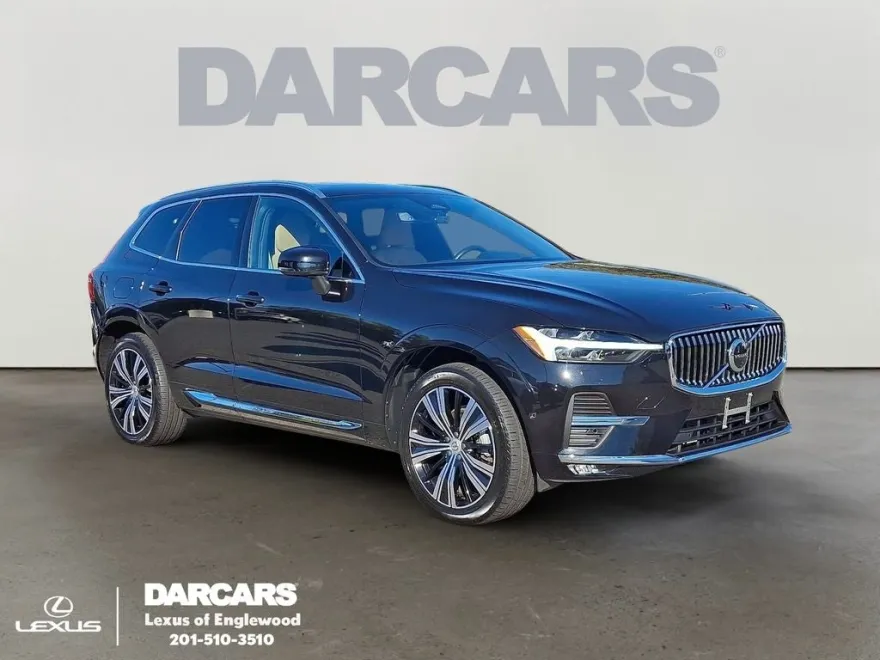 2022 Volvo XC60 B5 Inscription photo 1