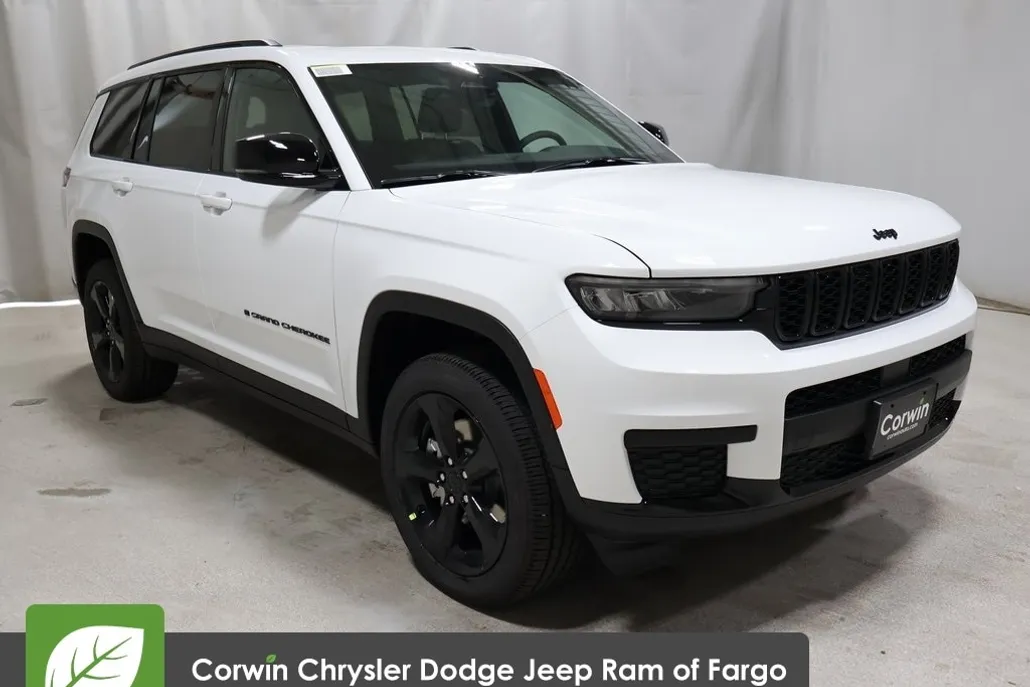 2025 Jeep Grand Cherokee Altitude photo 1