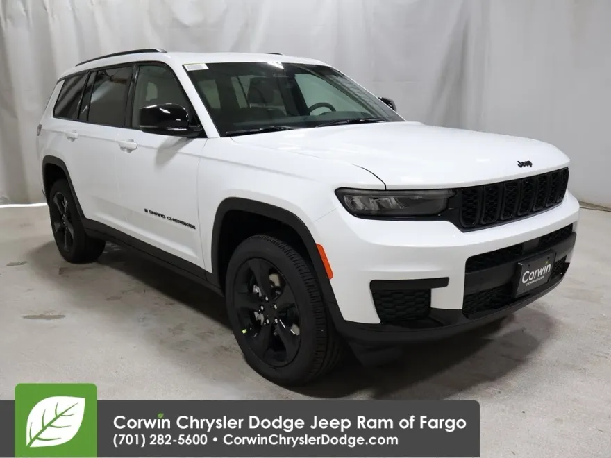 2025 Jeep Grand Cherokee Altitude photo 1