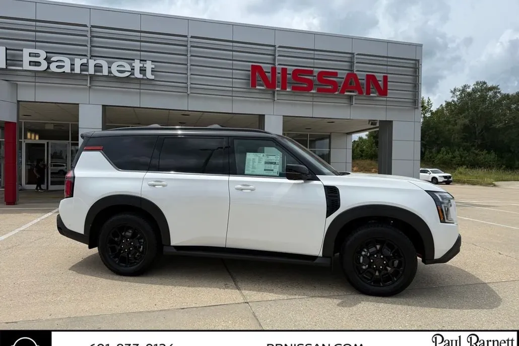 2025 Nissan Armada photo 1