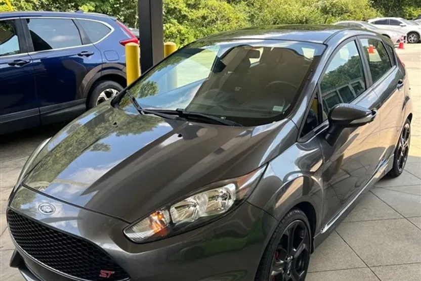 2017 Ford Fiesta ST photo 1
