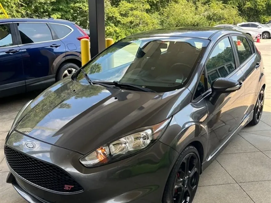 2017 Ford Fiesta ST photo 1