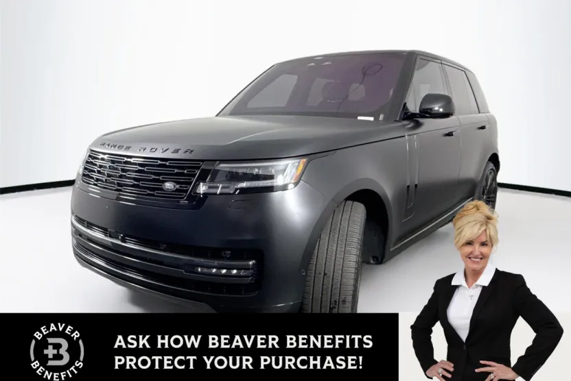 2023 Land Rover Range Rover SE photo 1
