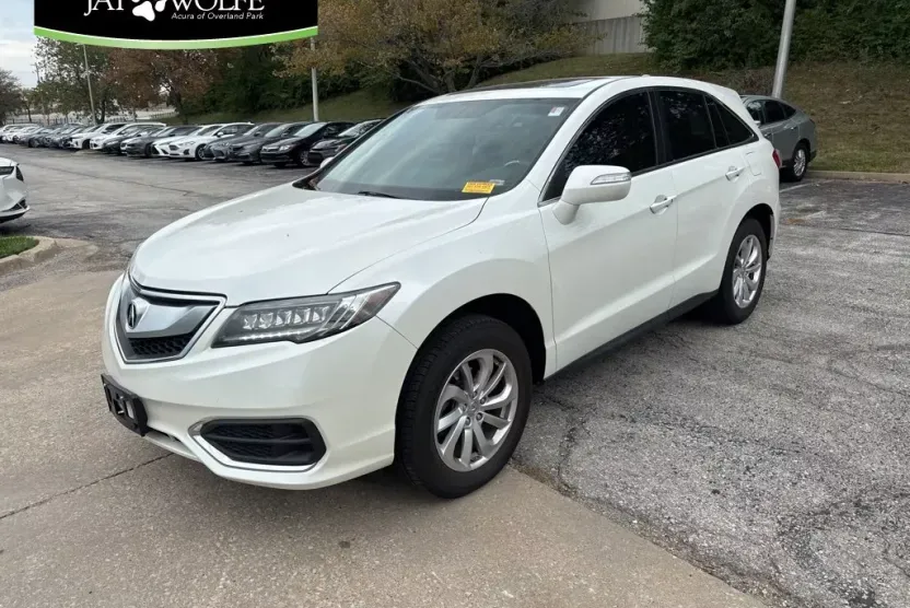 2017 Acura RDX Technology Plus photo 1