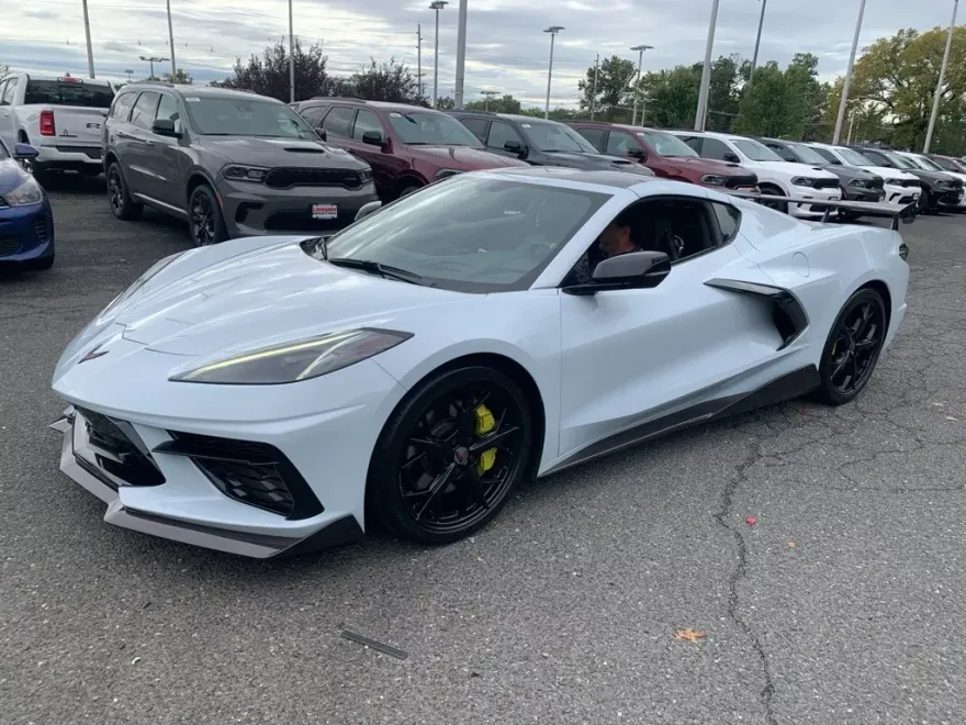 2020 Chevrolet Corvette Stingray 3LT photo 1