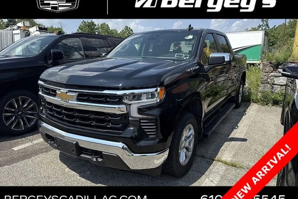2023 Chevrolet Silverado 1500 LT photo 1