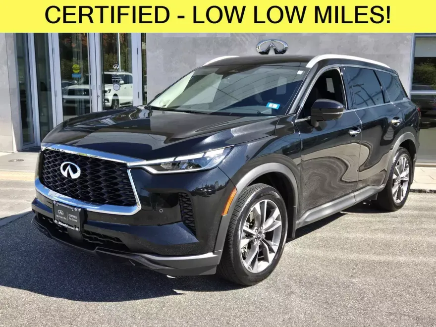 2025 Infiniti QX60 Luxe photo 1