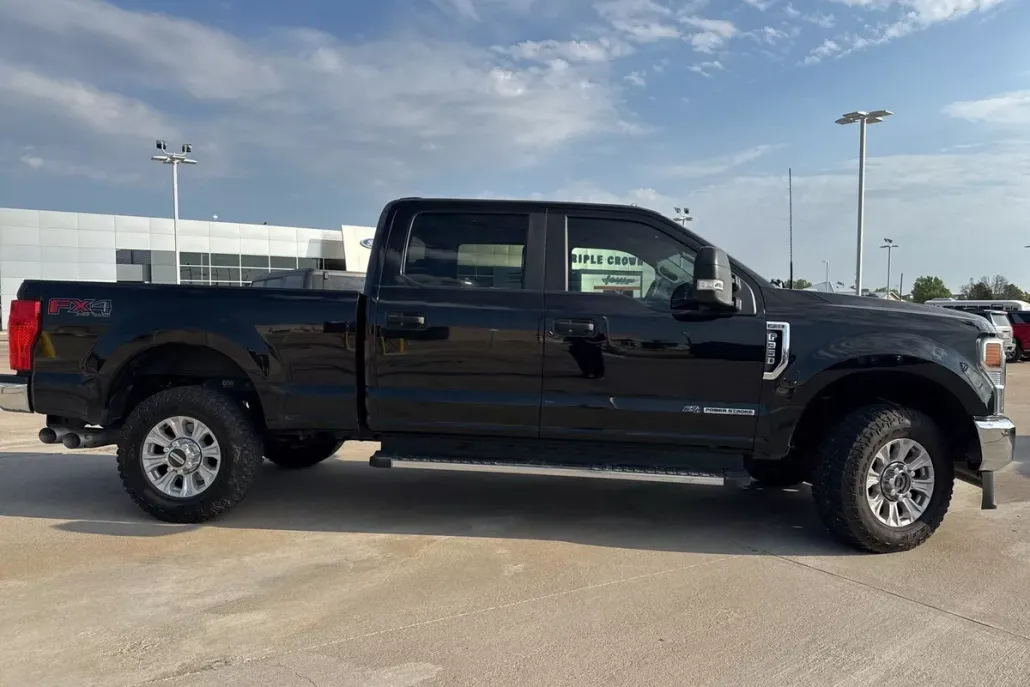 2022 Ford F-350 photo 1