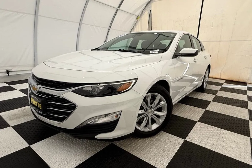 2020 Chevrolet Malibu 1LT photo 1