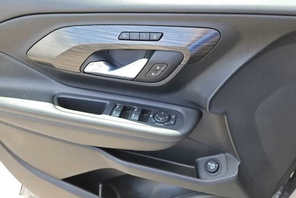 2024 Gmc Terrain SLT photo 1