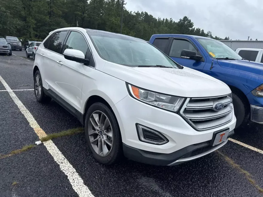 2018 Ford Edge Titanium photo 1