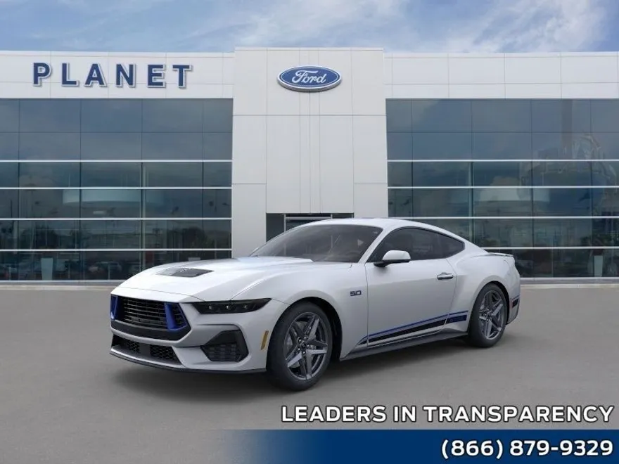 2025 Ford Mustang GT Premium photo 1