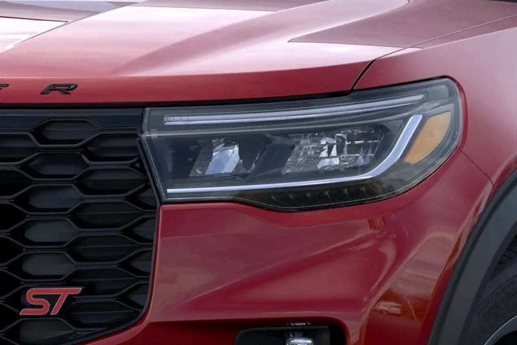 2025 Ford Explorer ST photo 1