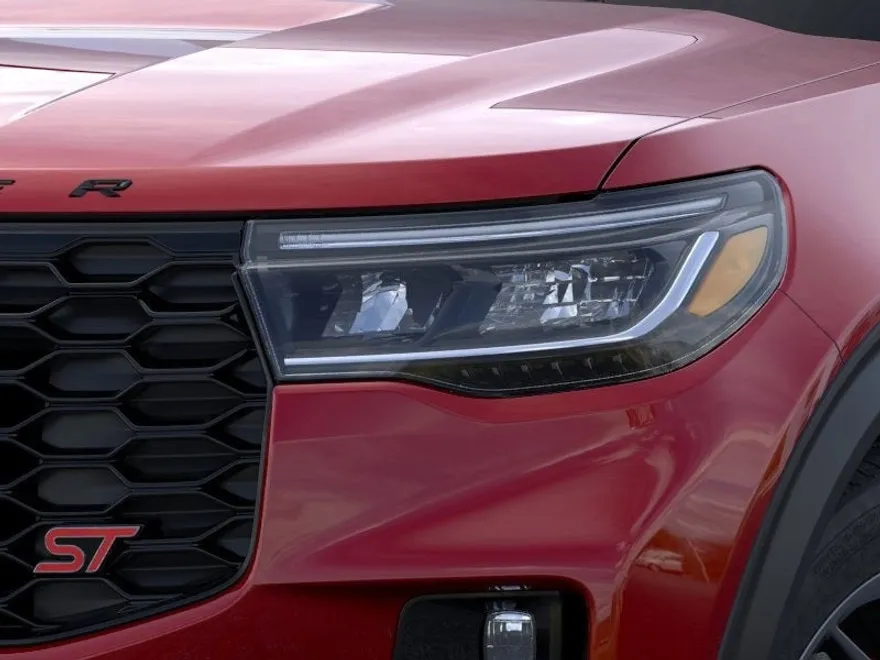 2025 Ford Explorer ST photo 1