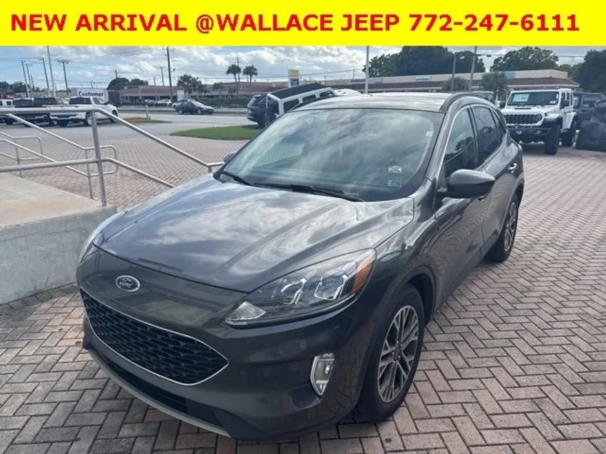 2020 Ford Escape SEL photo 1