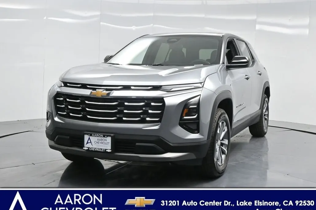 2026 Chevrolet Equinox LT photo 1