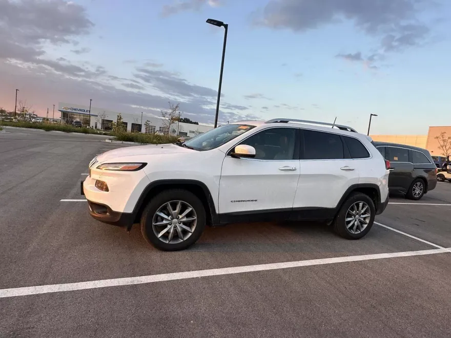 2018 Jeep Cherokee Limited photo 1