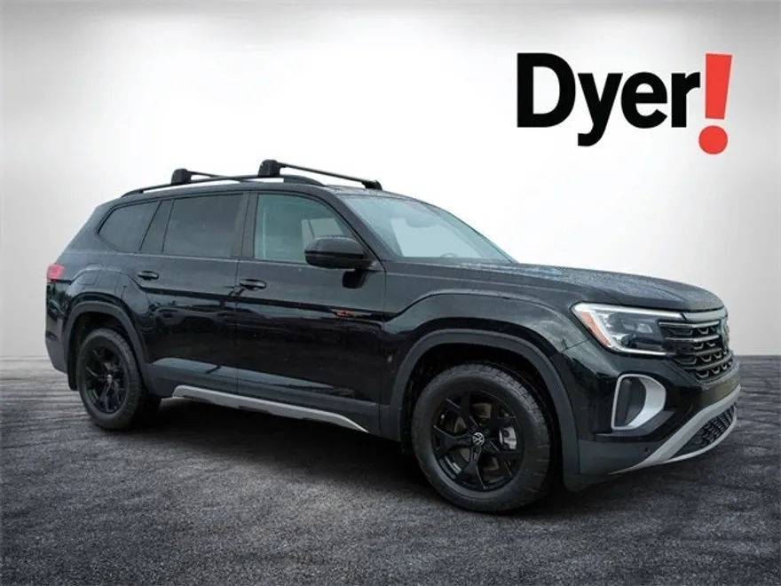 2024 Volkswagen Atlas Peak Edition SEL photo 1