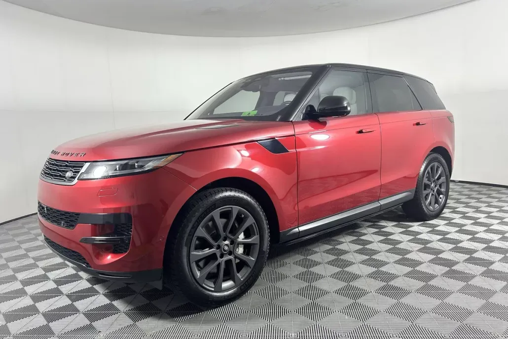 2023 Land Rover Range Rover Sport SE photo 1