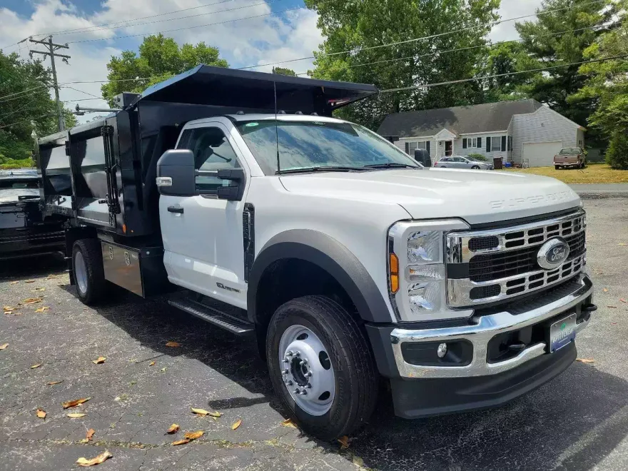 2024 Ford F-550 XL photo 1