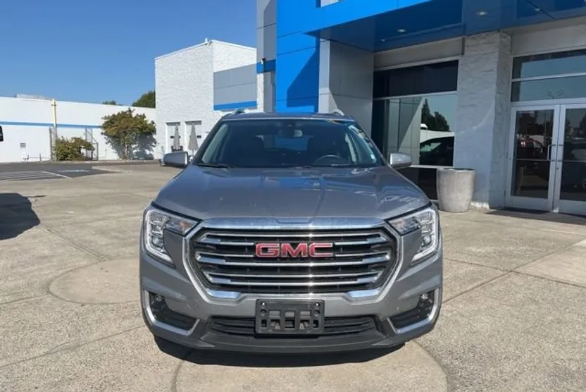 2024 Gmc Terrain SLT photo 1