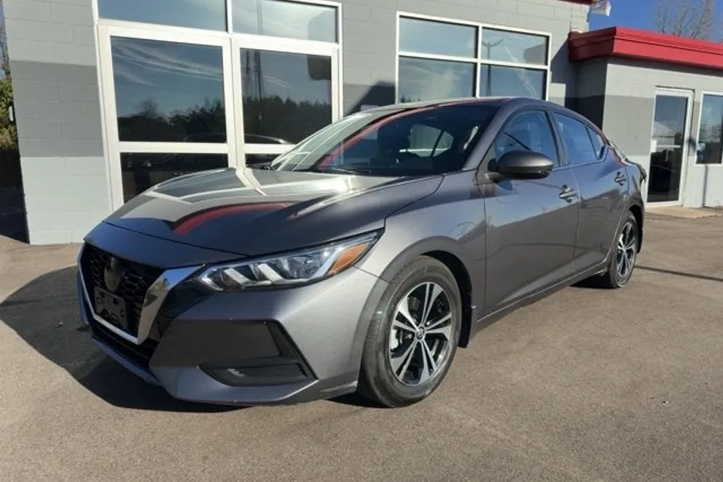 2022 Nissan Sentra SV photo 1