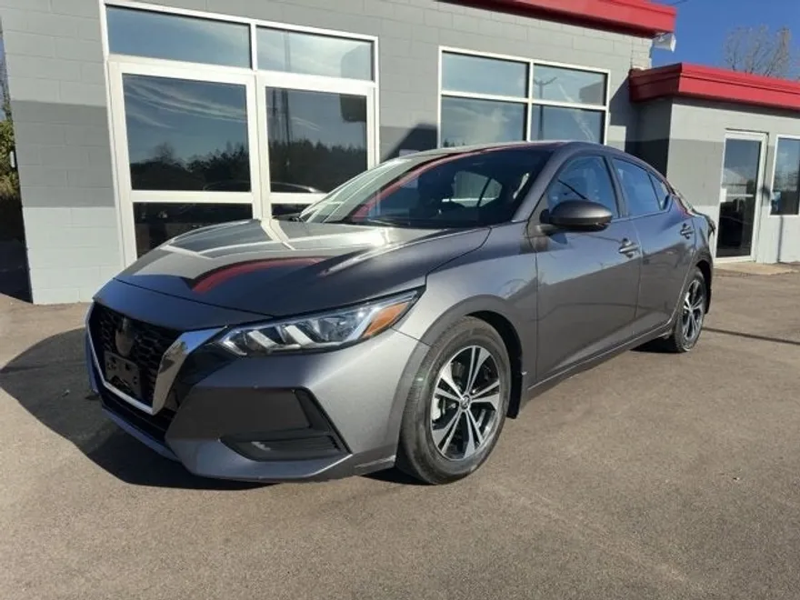 2022 Nissan Sentra SV photo 1