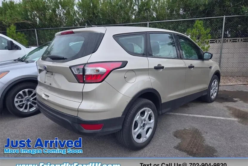 2017 Ford Escape S photo 1