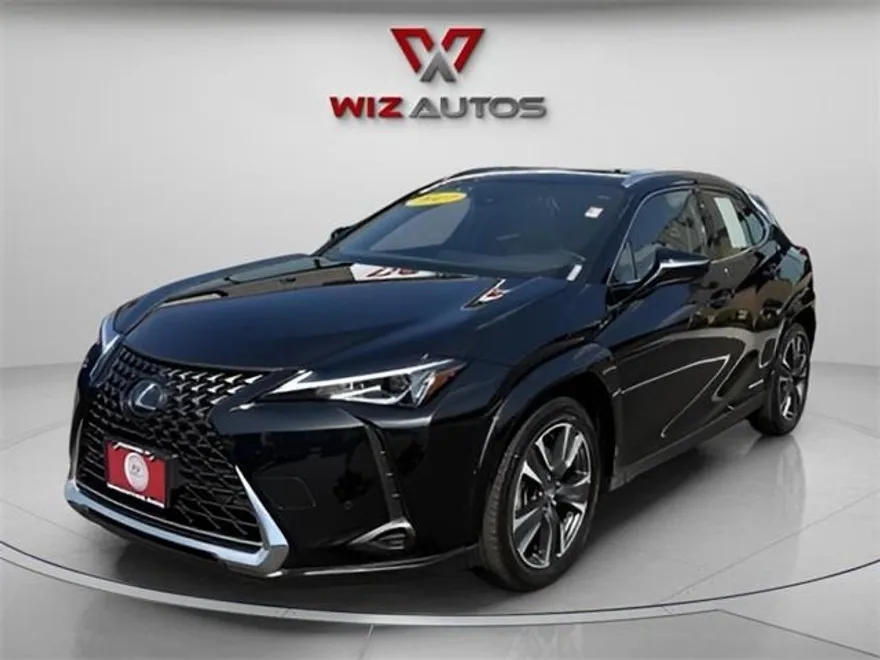 2022 Lexus UX 250h photo 1