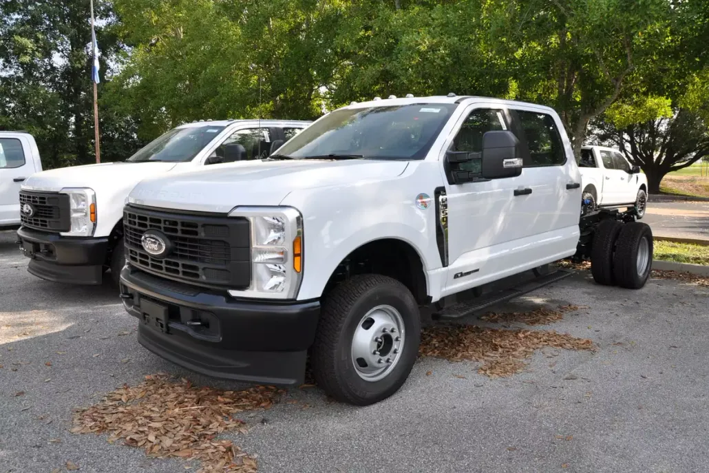 2026 Ford F-350 photo 1