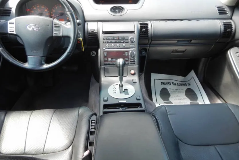 2004 Infiniti G35 Sedan photo 1